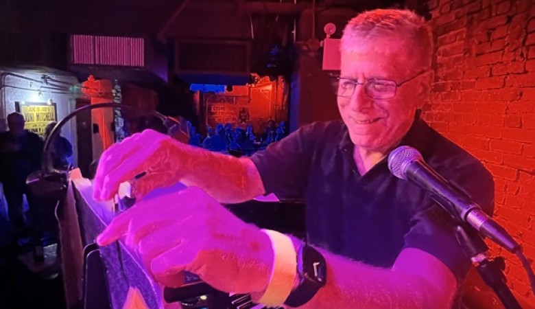 Phil Lentz New Jazz Fusion Single ‘Seven Rivers’ off ‘Bounce’